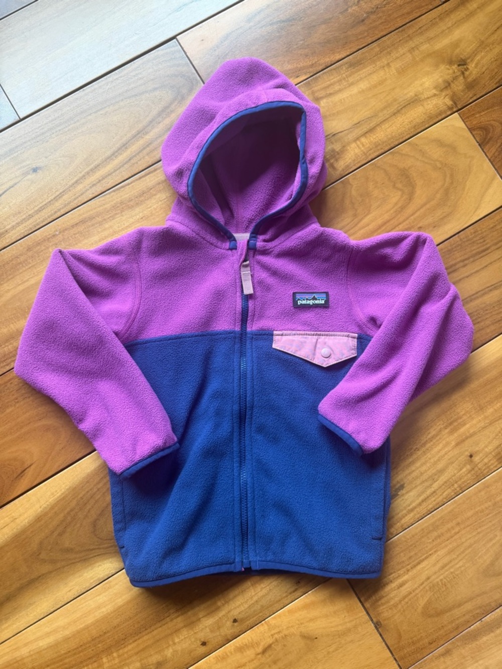 EUC. Patagonia light weight fleece. 3T.